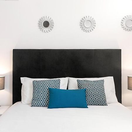 Beach Alley Apartment Nazare Bagian luar foto