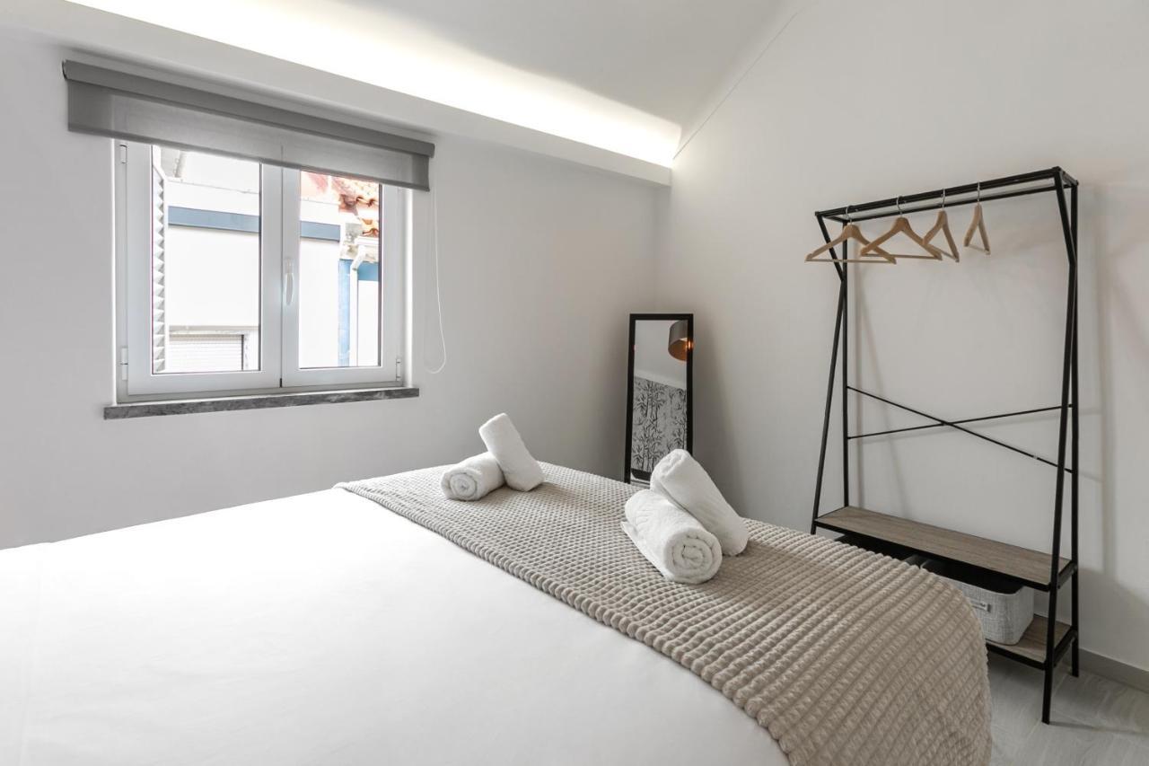 Beach Alley Apartment Nazare Bagian luar foto