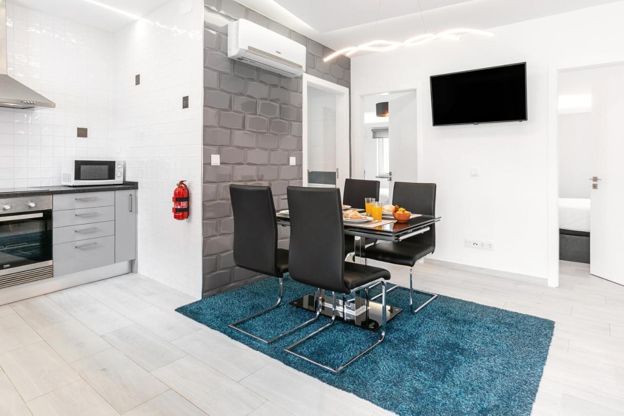 Beach Alley Apartment Nazare Bagian luar foto