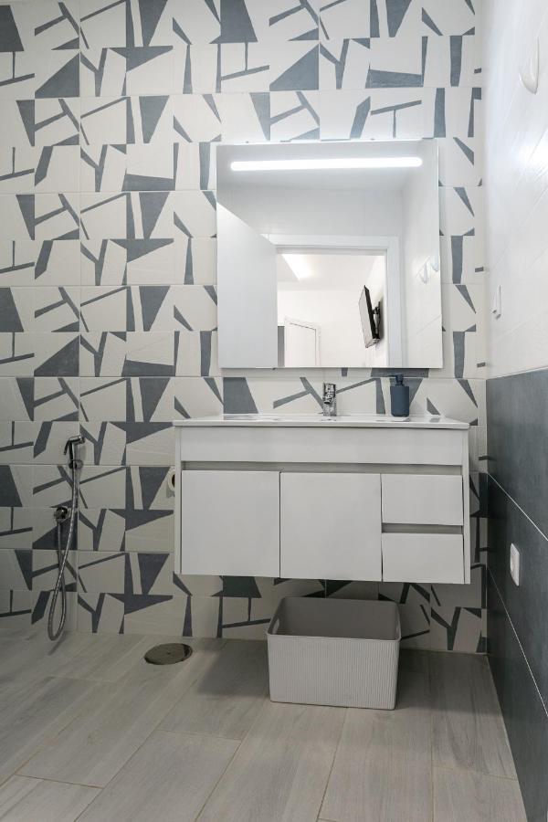 Beach Alley Apartment Nazare Bagian luar foto